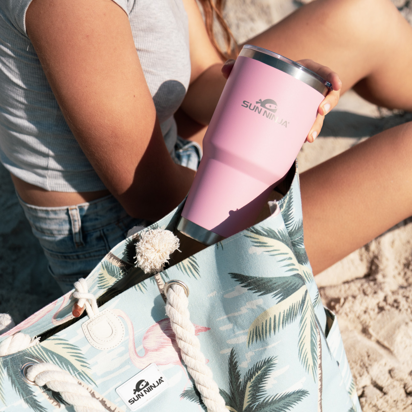 30-oz-tumbler-p4 30oz_tumbler_pink_5.png