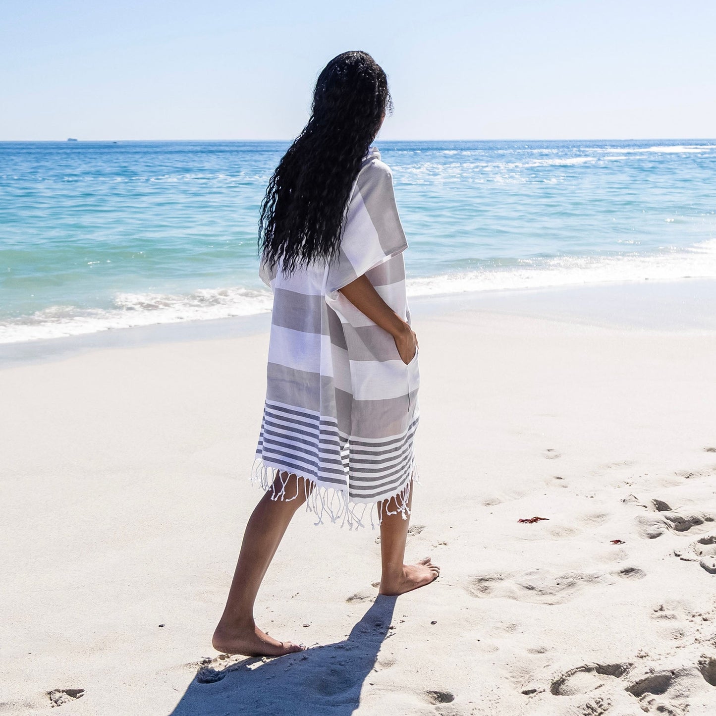 towel-poncho-c6 7_0003_Beach_Poncho_6.jpg