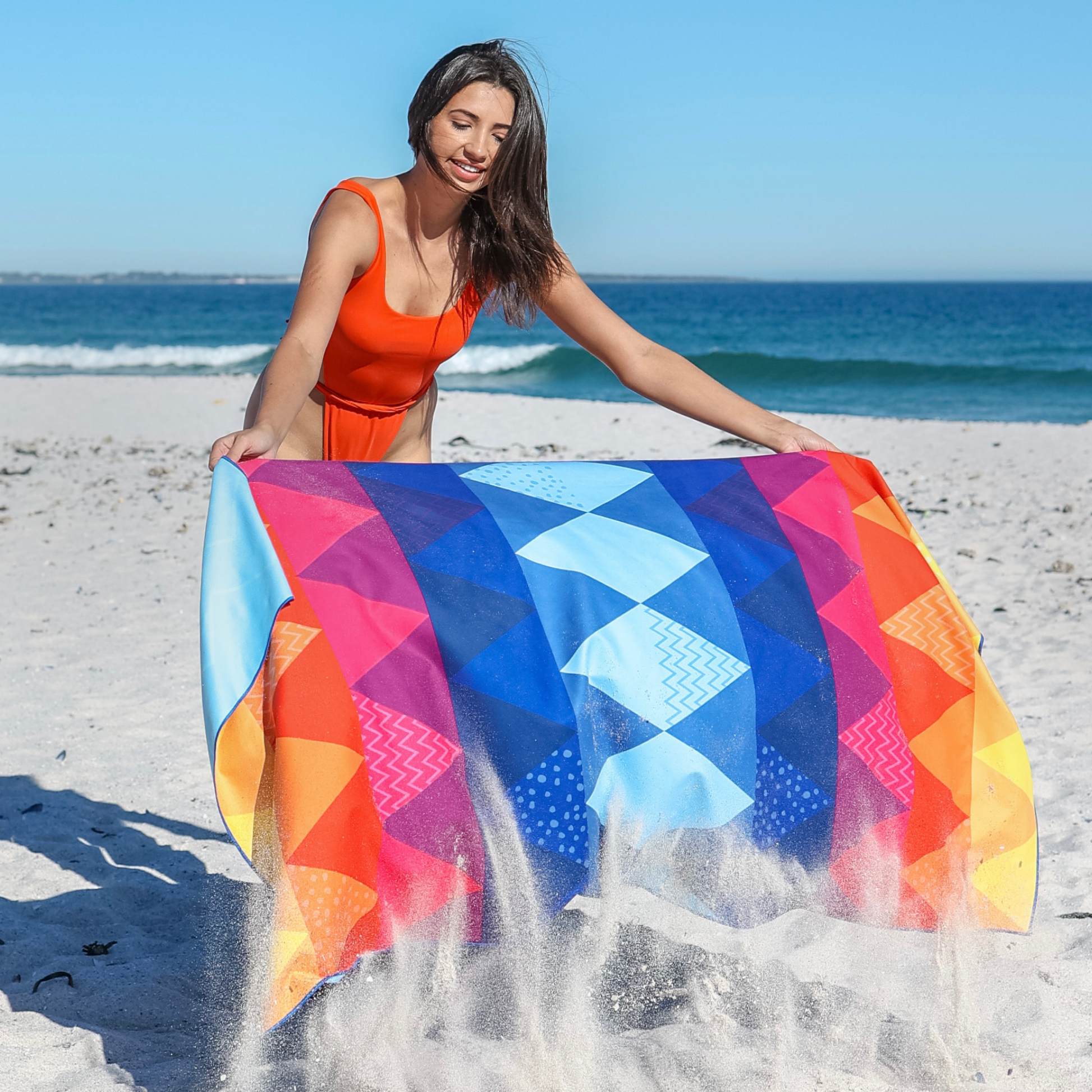 microfiber-beach-towel-g8 Microfiber_beach_towel_triangle_3_da4a0d2d-840a-446b-b539-9112c03cda16.png