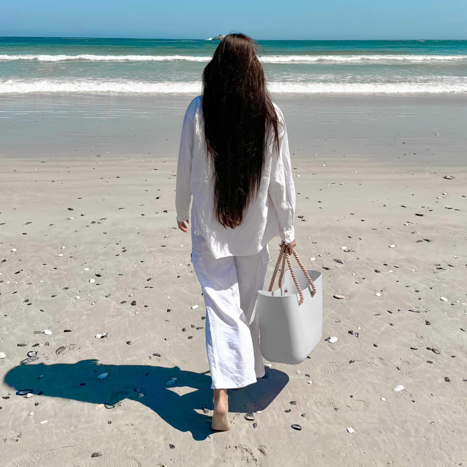 rubber-beach-tote-y2 Sun-Ninja-rubber_tote_gray_8.png