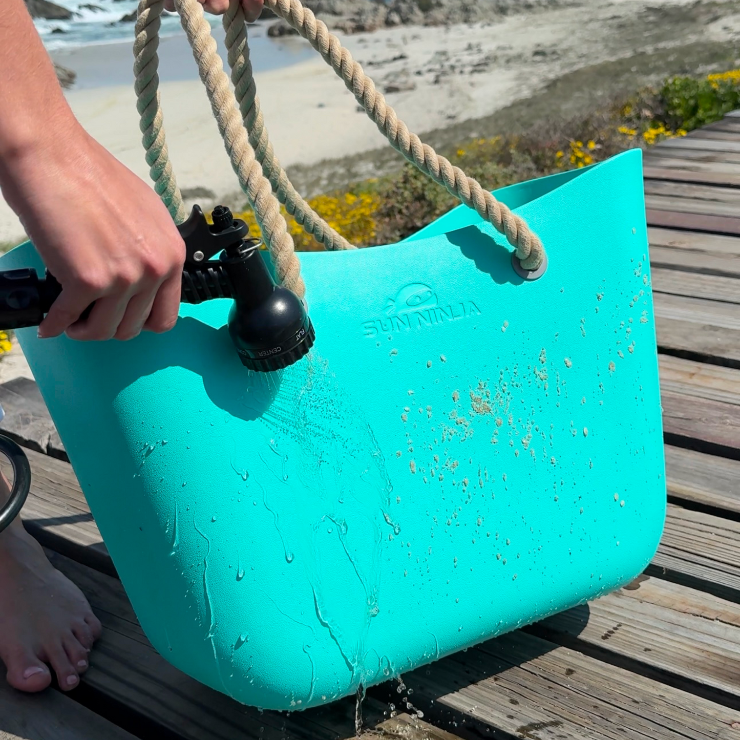 rubber-beach-tote-y2 Sun-Ninja-rubber_tote_mint_7.png
