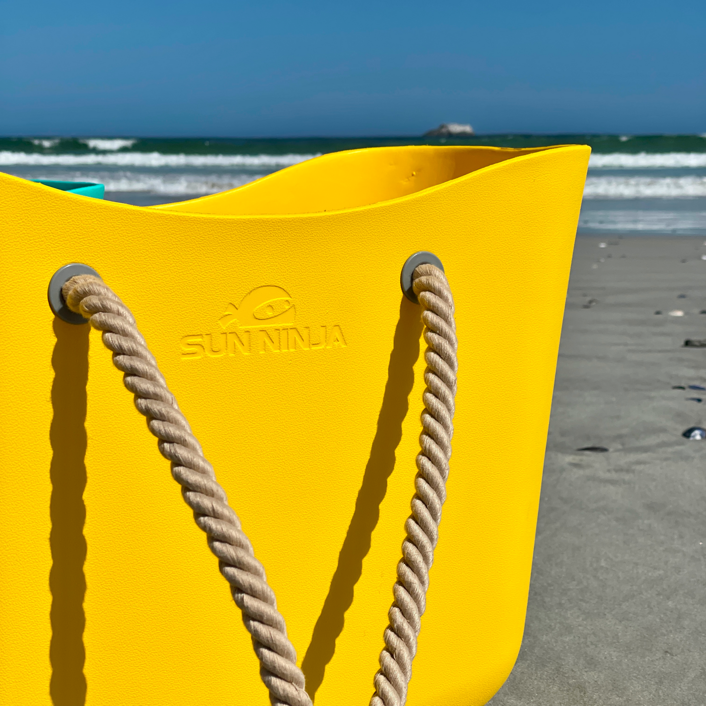 rubber-beach-tote-y2 Sun-Ninja-rubber_tote_yellow_9.png