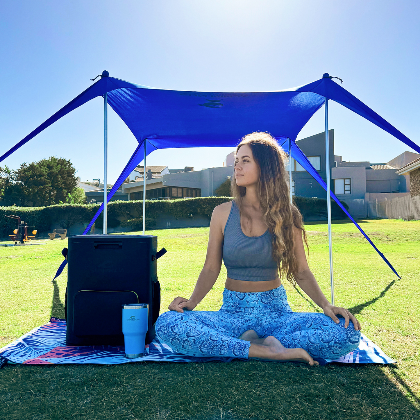 sun-ninja-beach-tents-z0 Sun-Ninja_2_person_tent_royal-blue_5.png