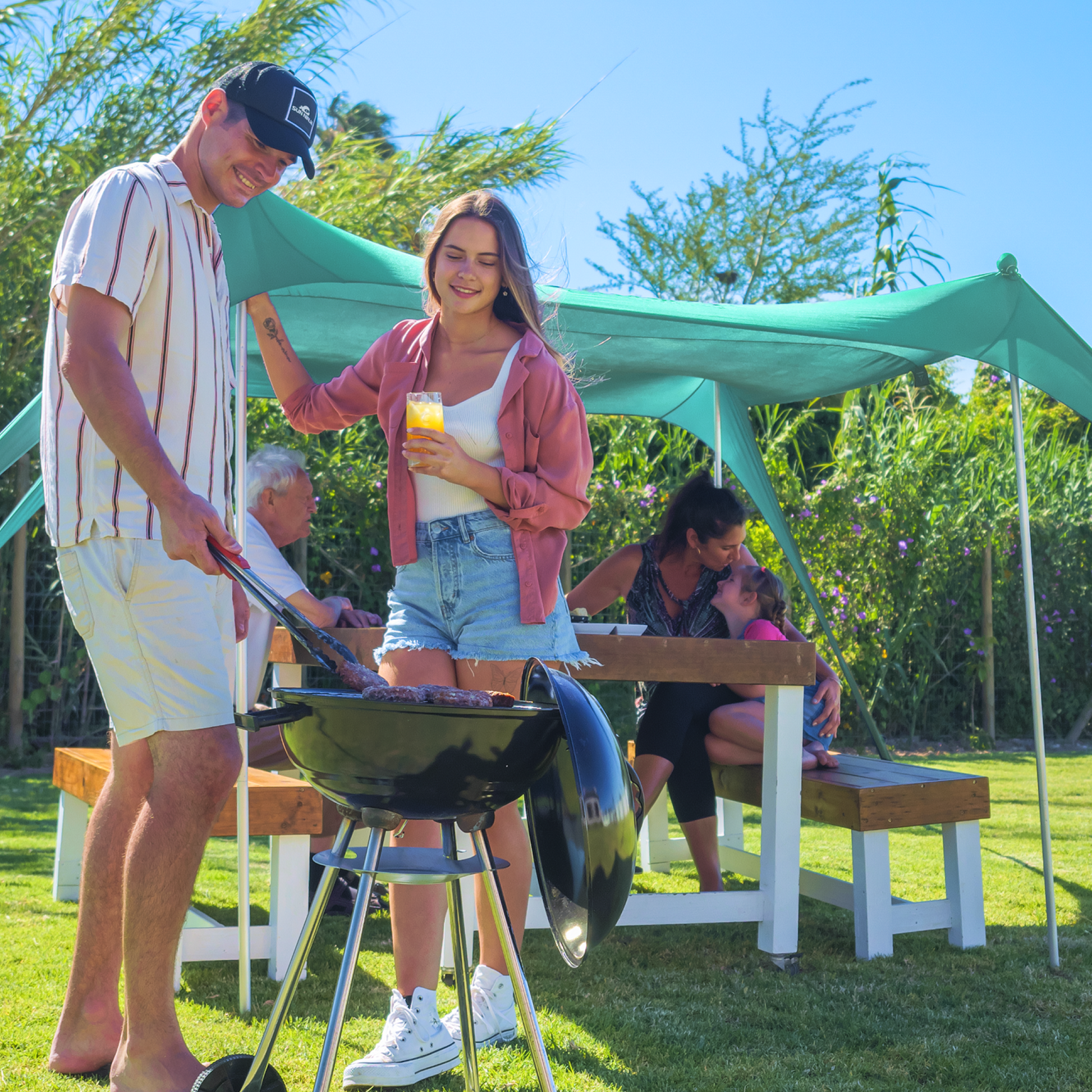 beach-tent-4-person-j8 Sun-Ninja_4_person_tent_green_5.png