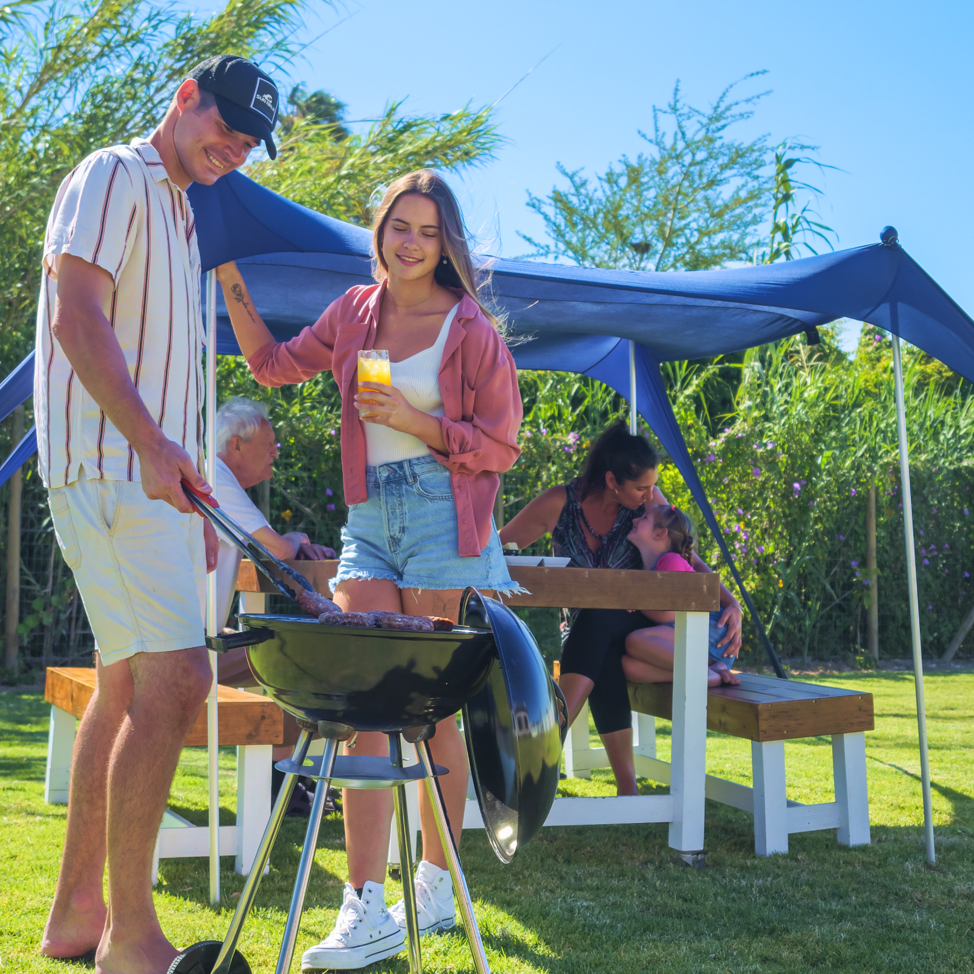 beach-tent-4-person-j8 Sun-Ninja_4_person_tent_royal-blue_7.png
