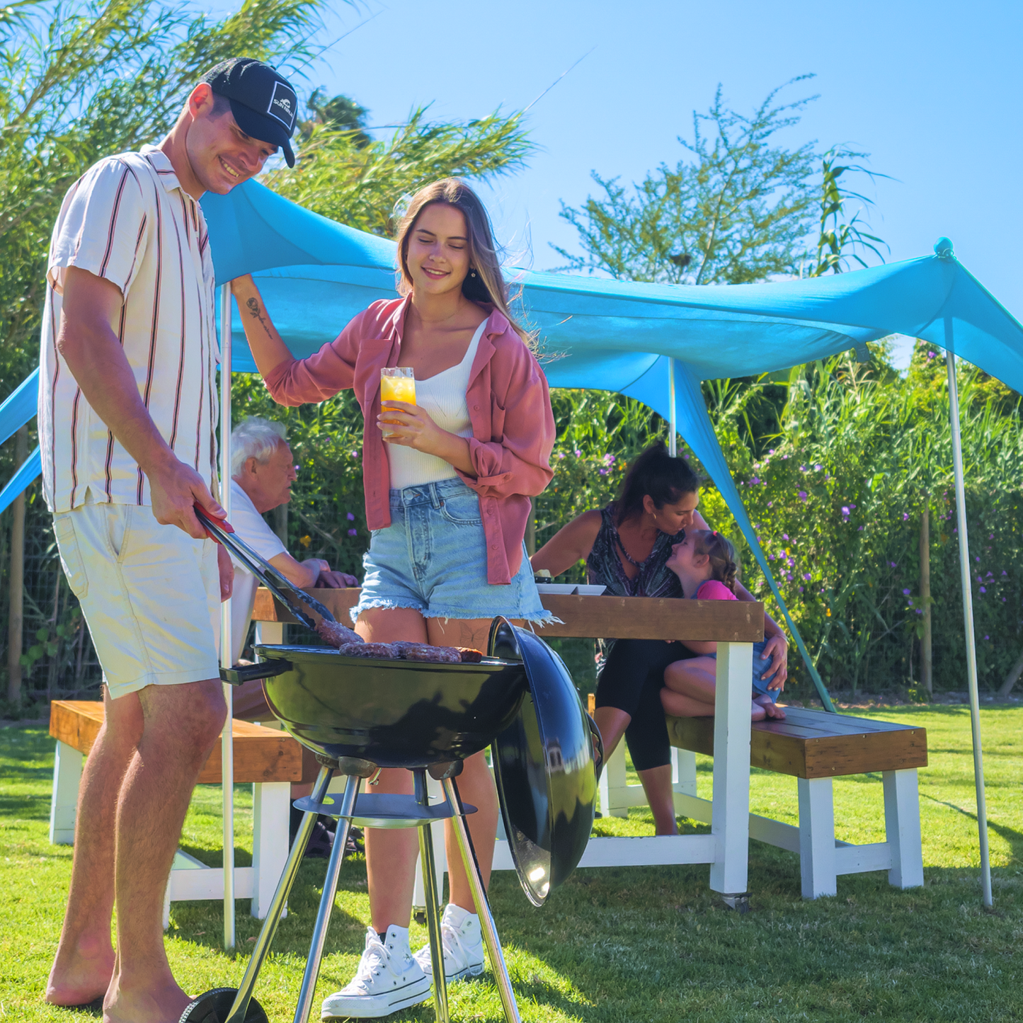 beach-tent-4-person-j8 Sun-Ninja_4_person_tent_turquoise_8.png