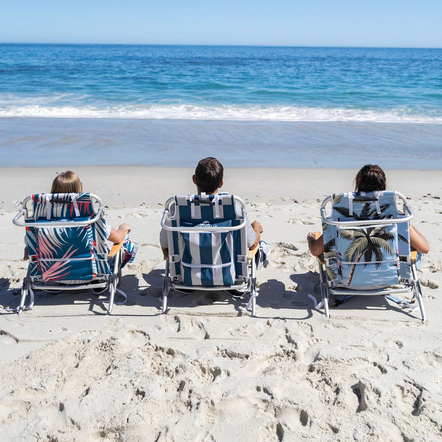 beach-chair-2-pc-y8 Sun-Ninja_Beach_Chair_Flamingos_0_0004_Sun-Ninja_Beach_Chair_Navy_Stripes_10.jpg