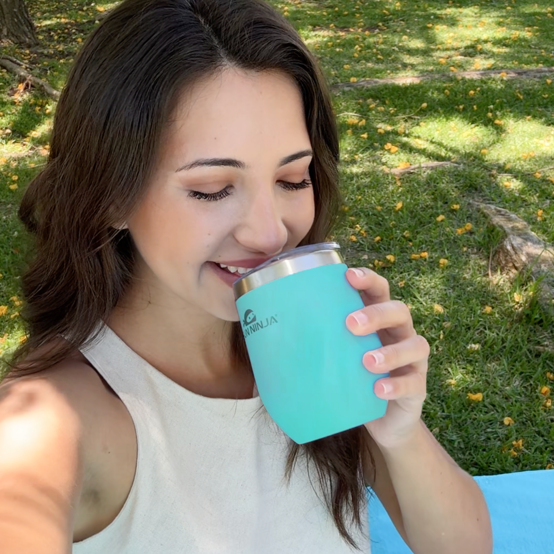 12-oz-wine-tumbler-w4 Wine_tumbler_12oz_light_blue_6.png